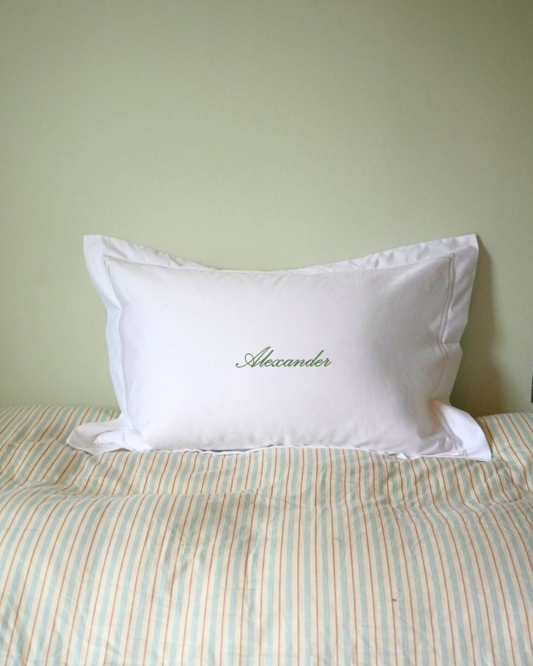 /products/pillowcase-white-scalloped-edge-copy